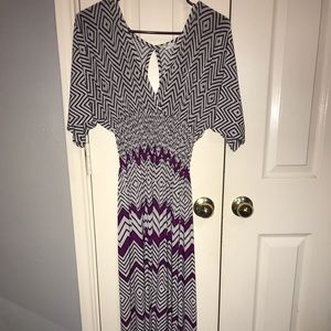 NWT 5th Love Purple Chevron VNeck Maxi-Dress